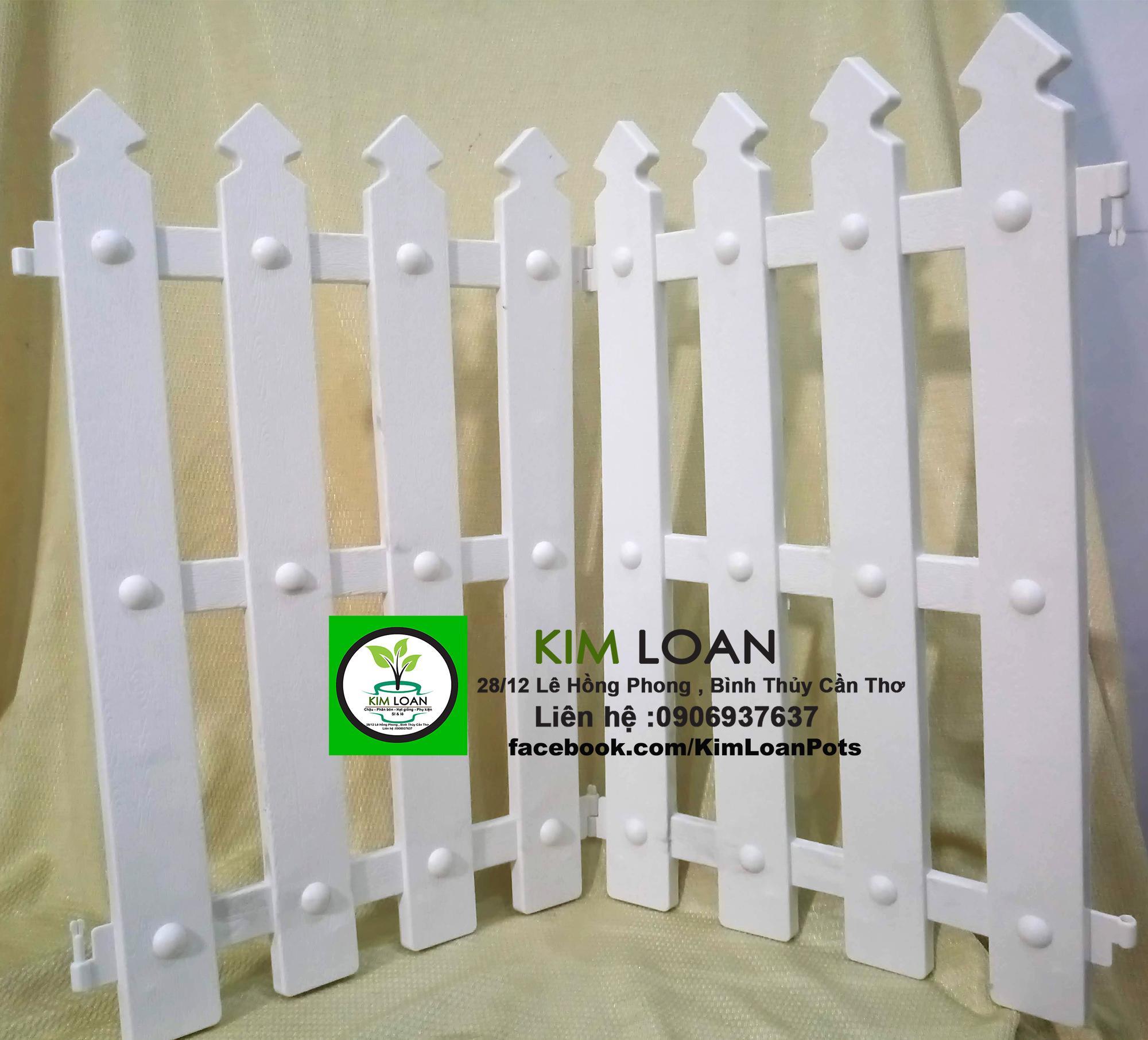 Hàng rào nhựa đầu nhọn 30x50cm