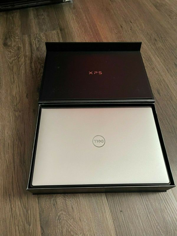 Bảng giá Dell New XPS 13 9300 13.4 inch (512GB, Intel Core i7 10th Gen., 1.3GHz, 16GB) Phong Vũ