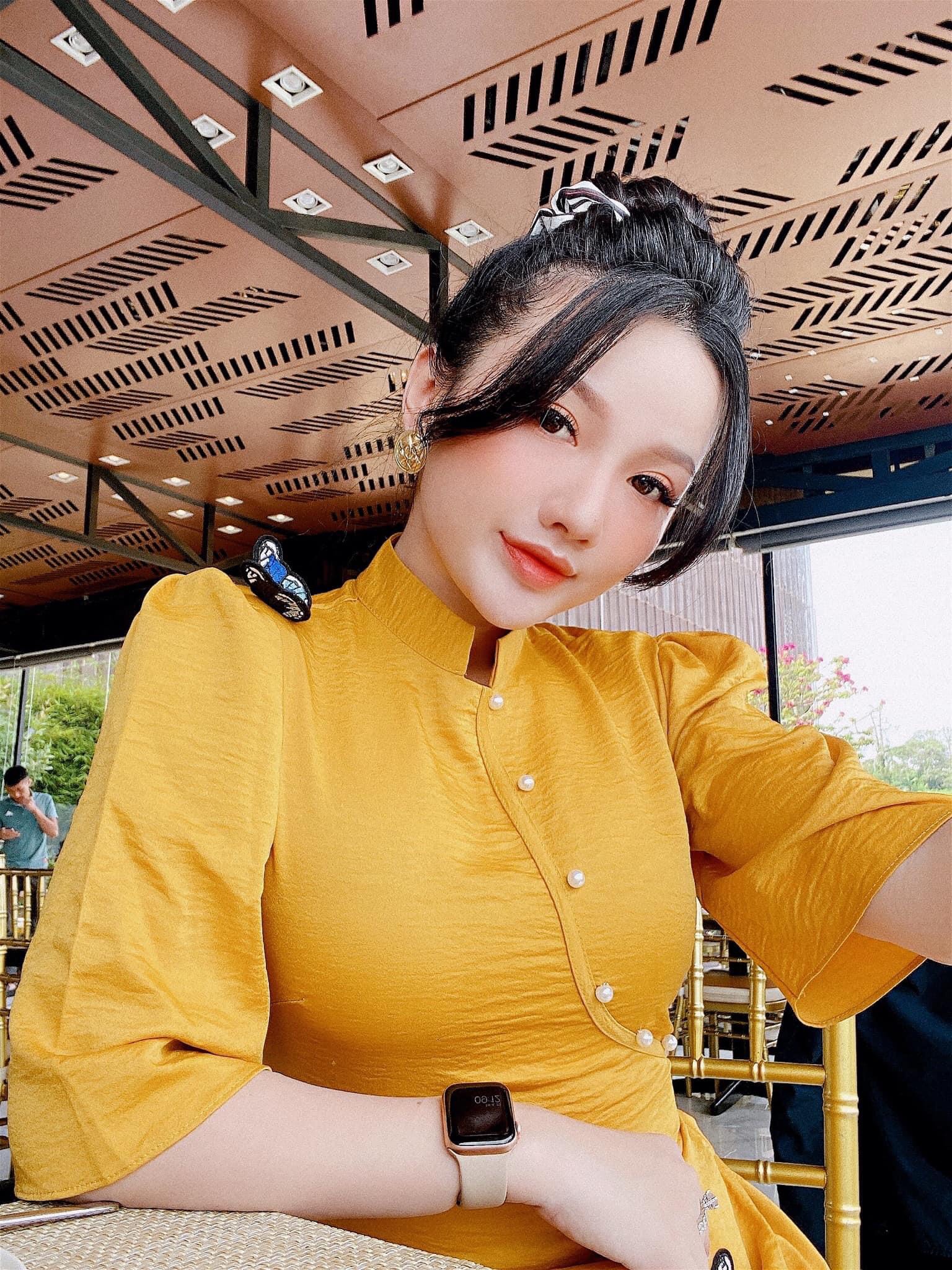 [HCM]SÉT BỘ LỤA KẾT BƯỚM RẤT XINH