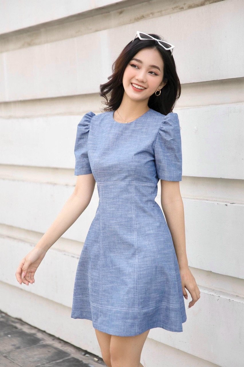 ĐẦM XÒE XANH VAI NHÚN