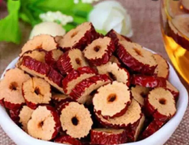 { 500G } TÁO ĐỎ KHÔ CẮT LÁT