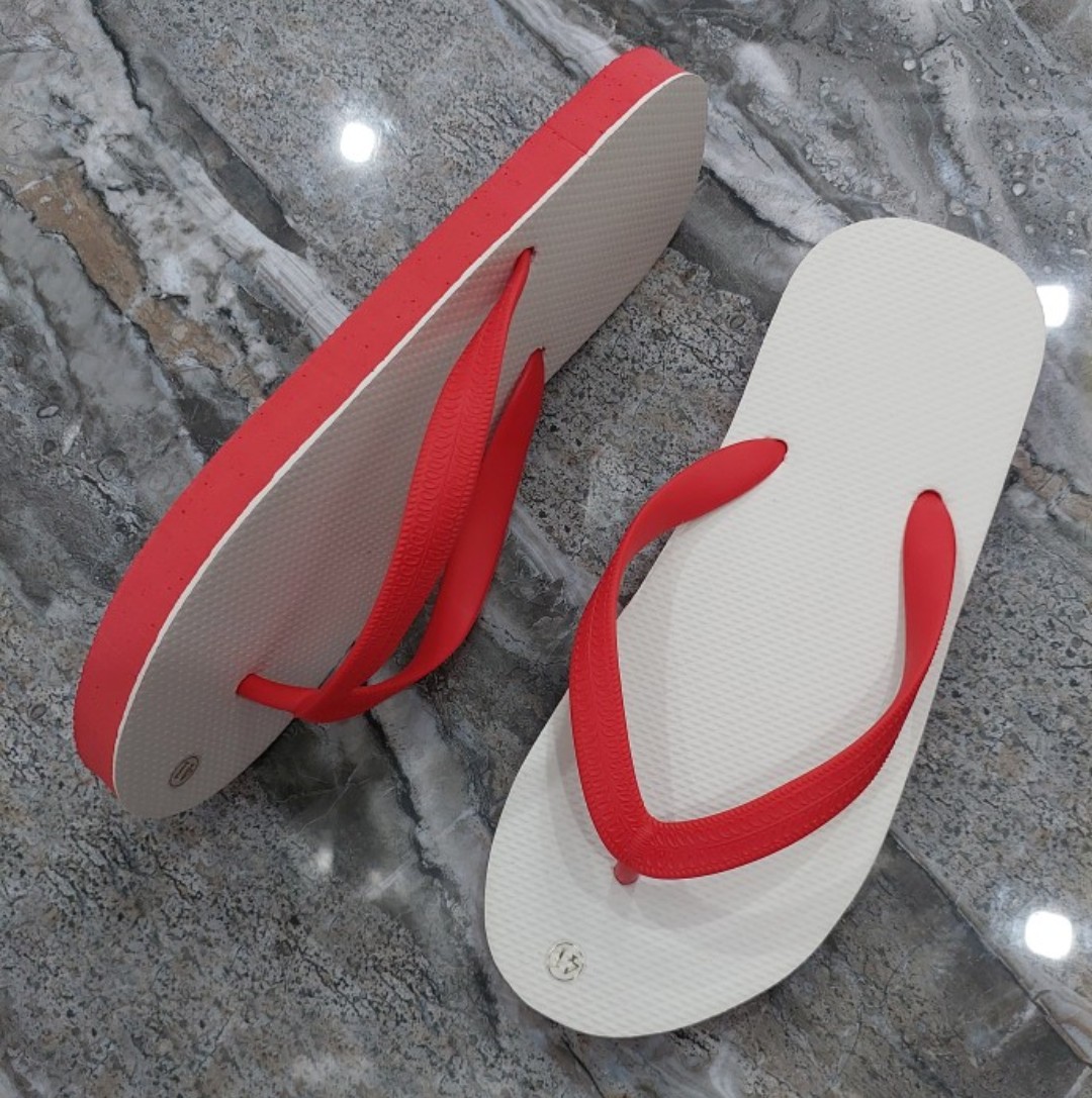 Dép kẹp , xỏ ngón, hàng thái lan, chất liệu xốp dẻo, quay mềm, mang êm chân, size từ 38-43.