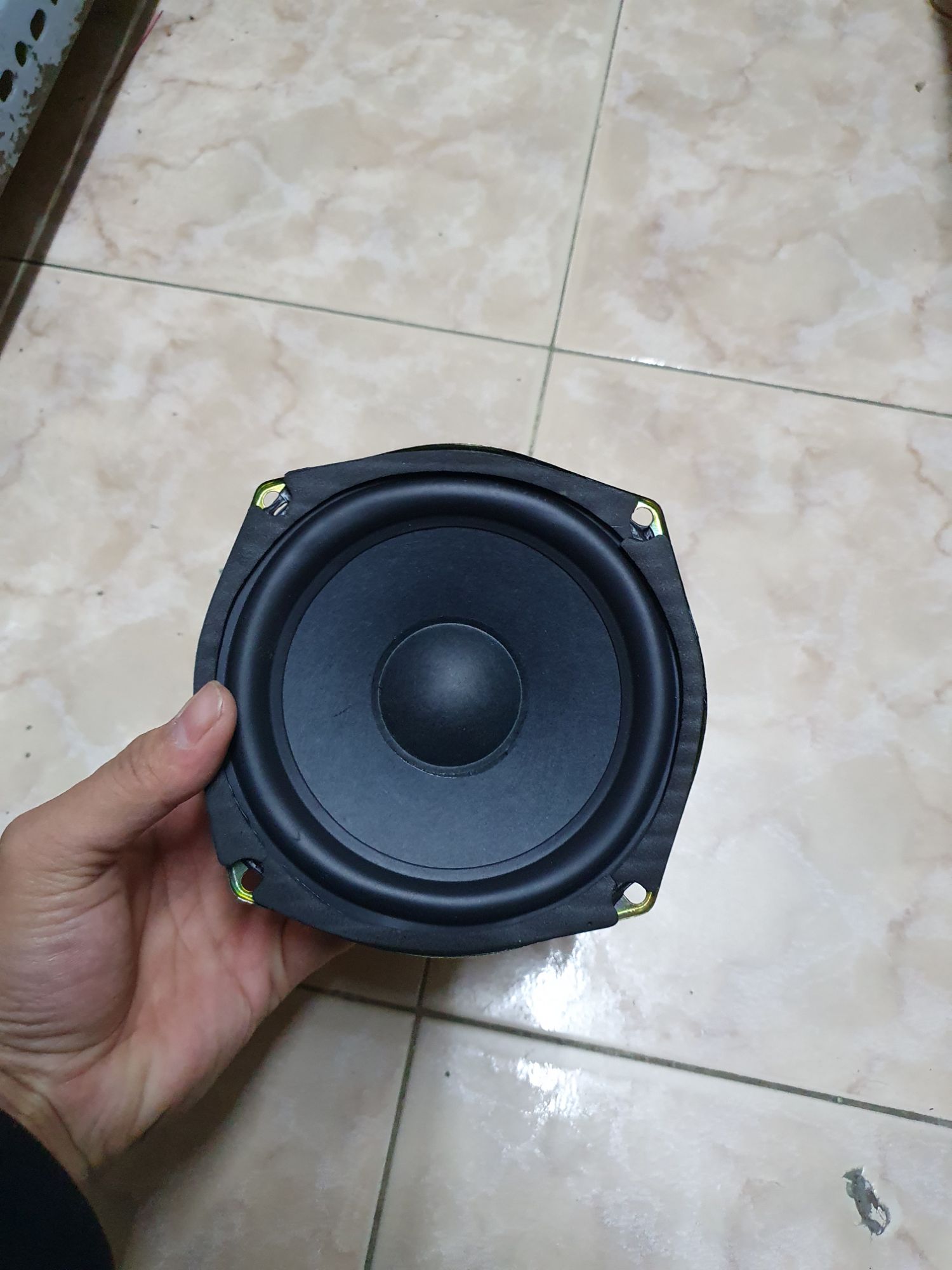 1 chiếc loa rời vi tính đại 12cm