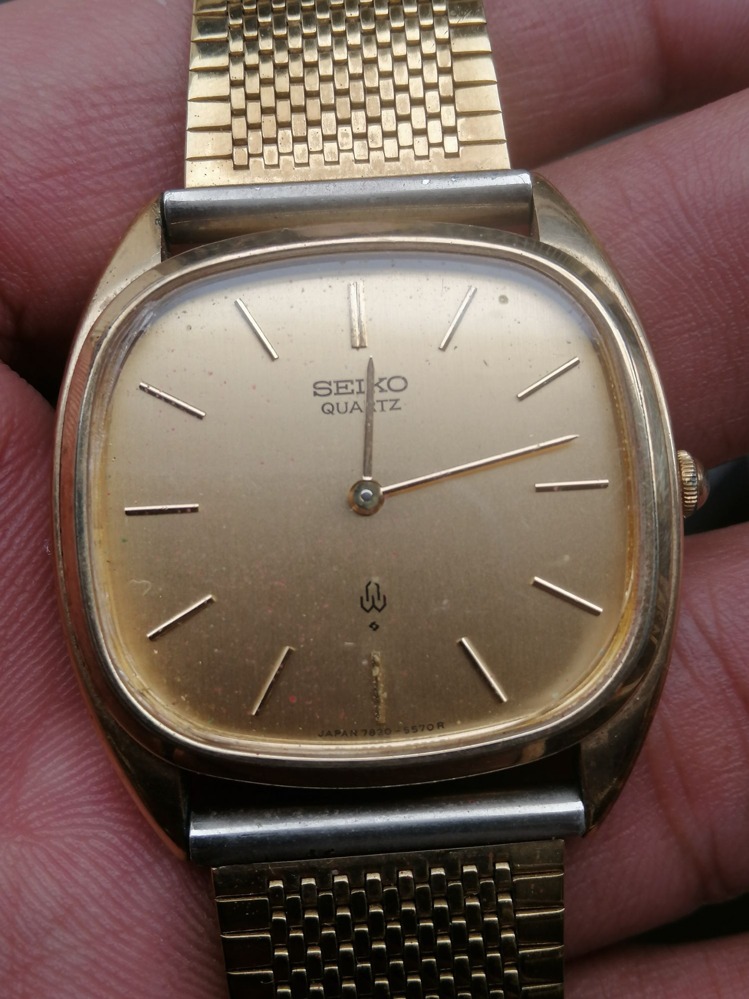 Đồng hồ nam hiệu SEIKO của Nhật