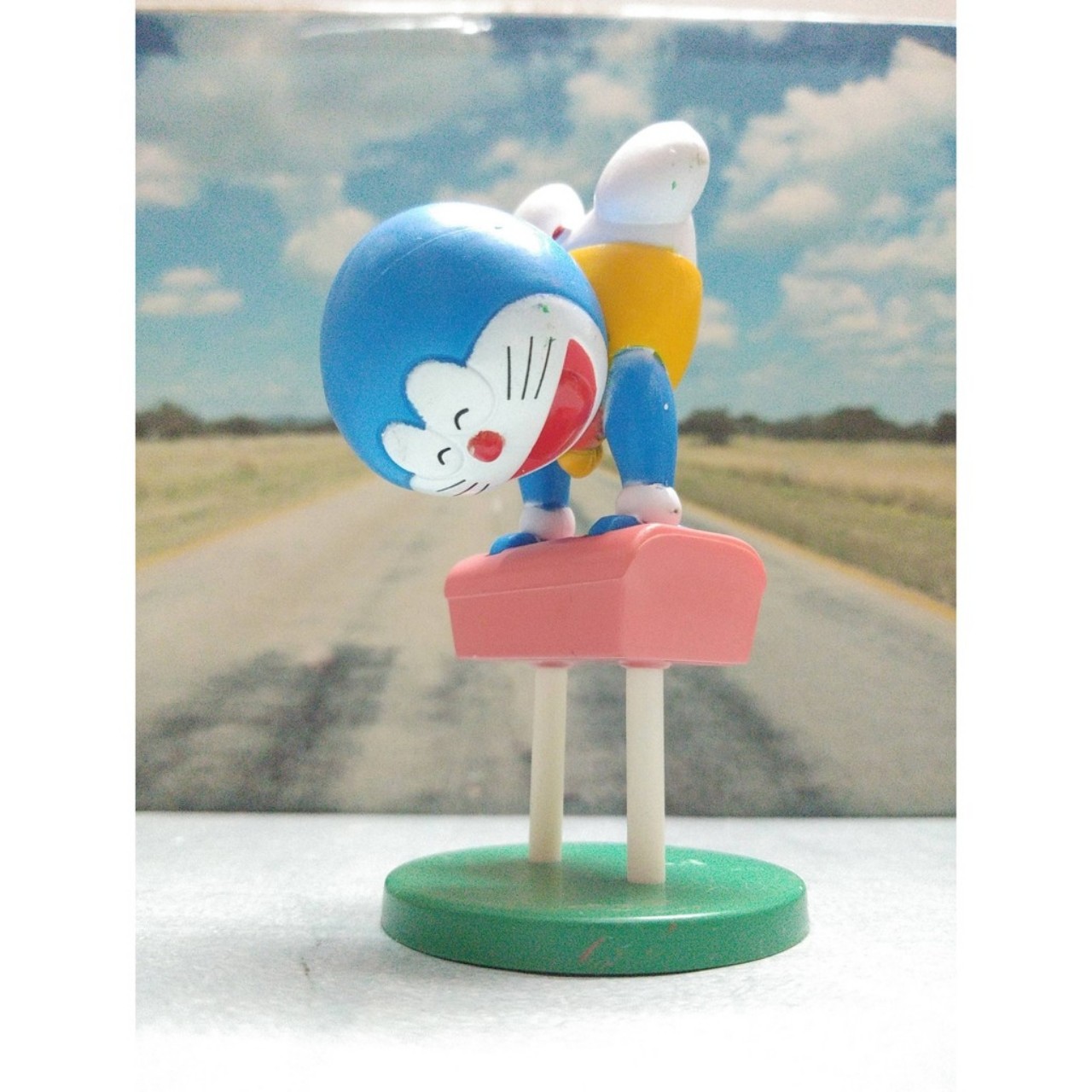 Đồ chơi mô hình Doraemon - Chơi thể thao