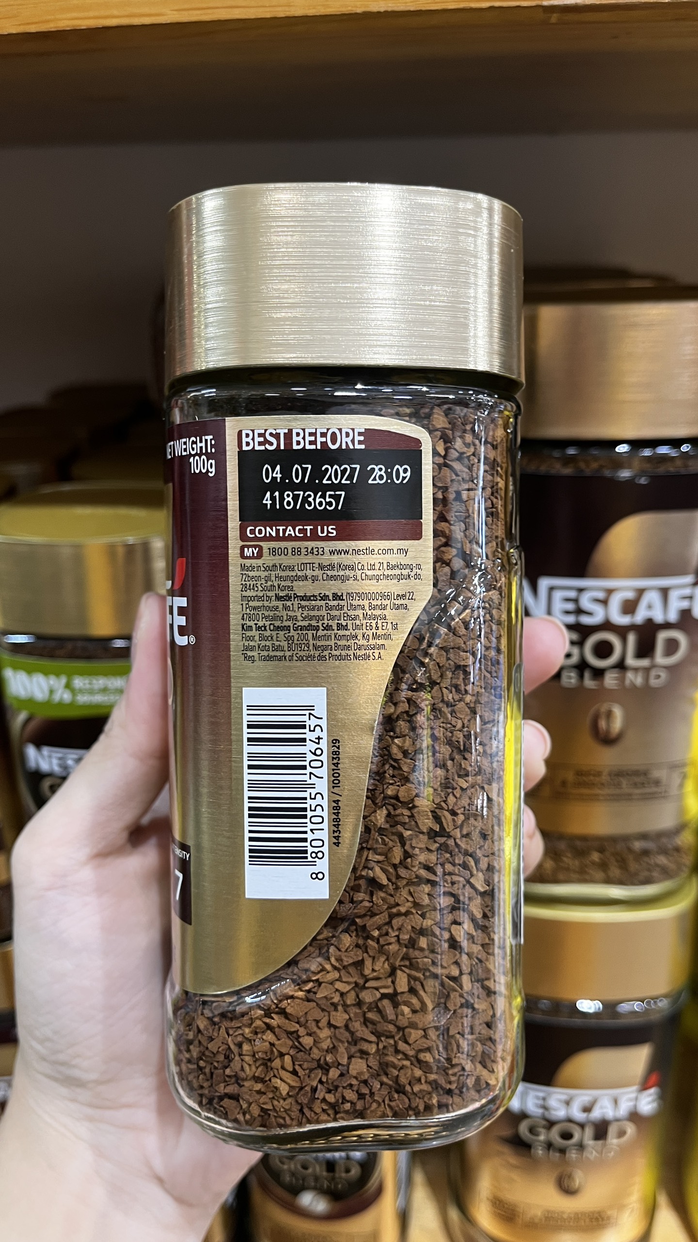 Date 02/28  Cà phê hòa tan cao cấp Nescafe Gold 100g
