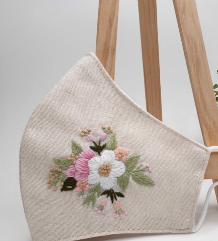 KHẨU TRANG VẢI LINEN THÊU TAY