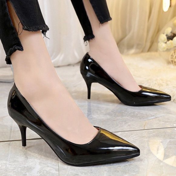 Giày cao gót nhọn 8p công sở da bóng đen