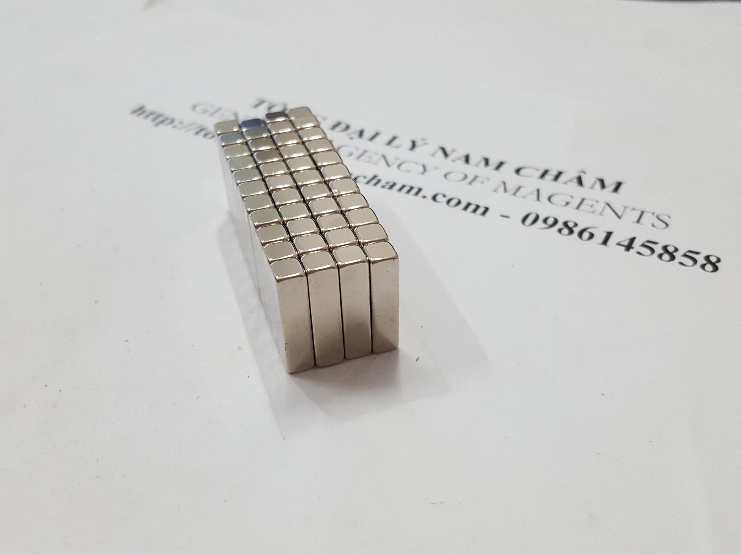 20 viên nam châm 20x5x5mm
