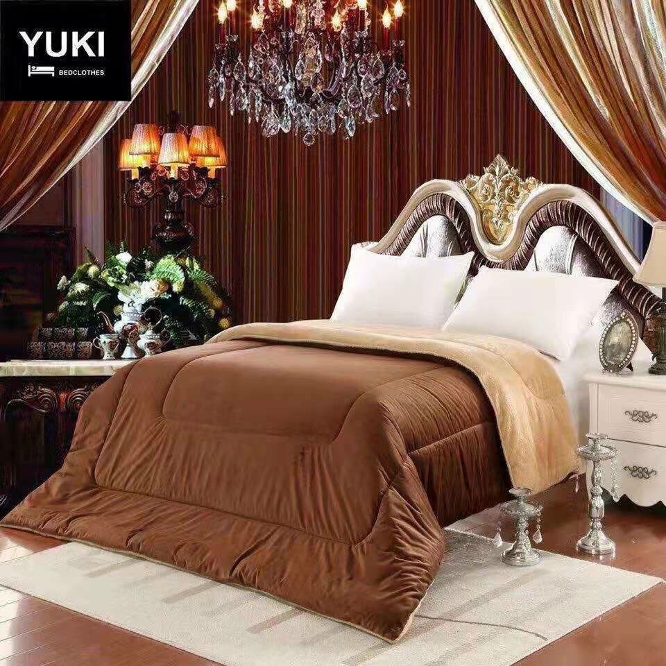 Chăn lông cừu Yuki GD170 dày dặn cho mùa đông