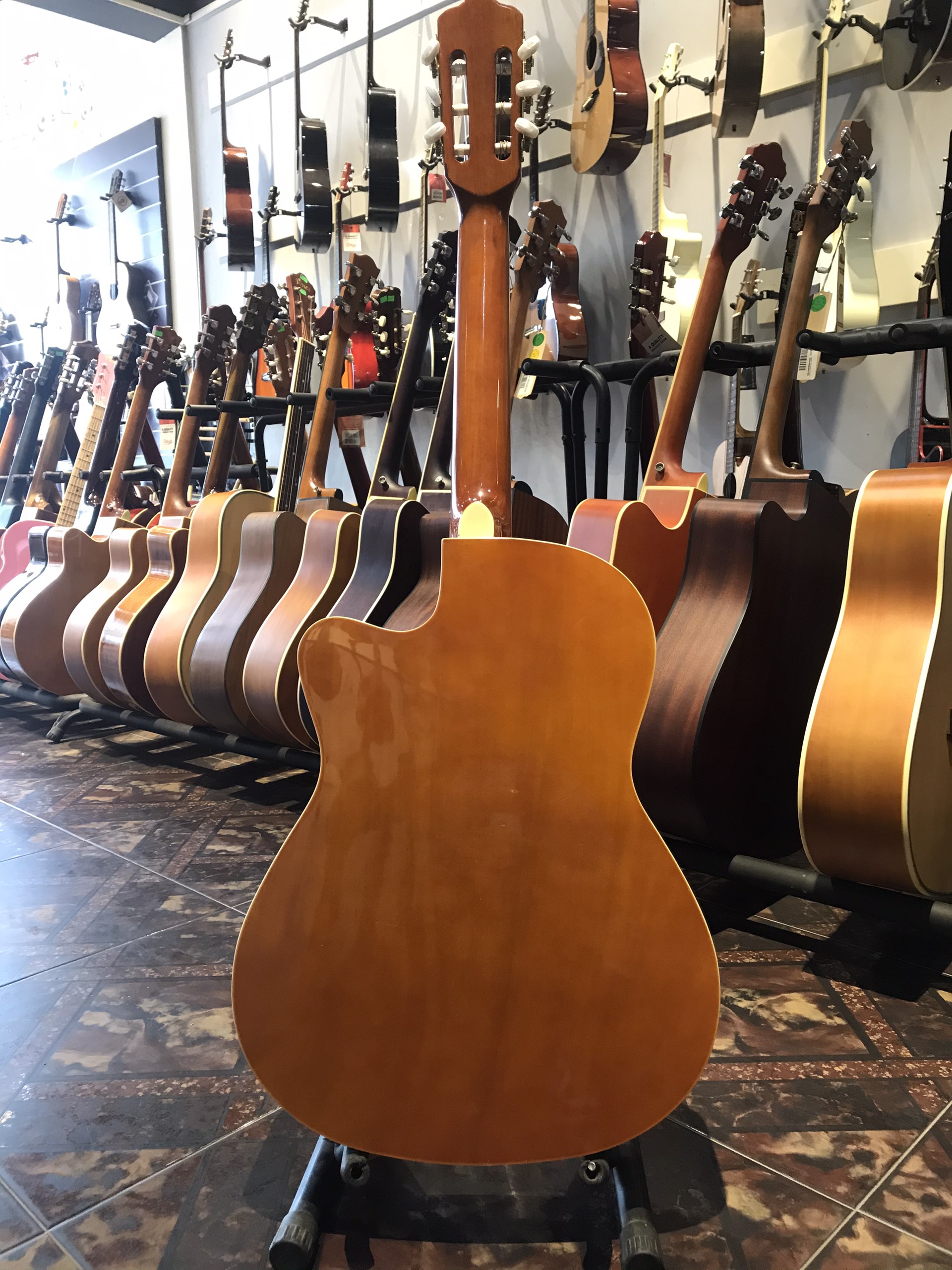 Đàn Guitar Classic Khuyết Grape EC-320 chính hãng