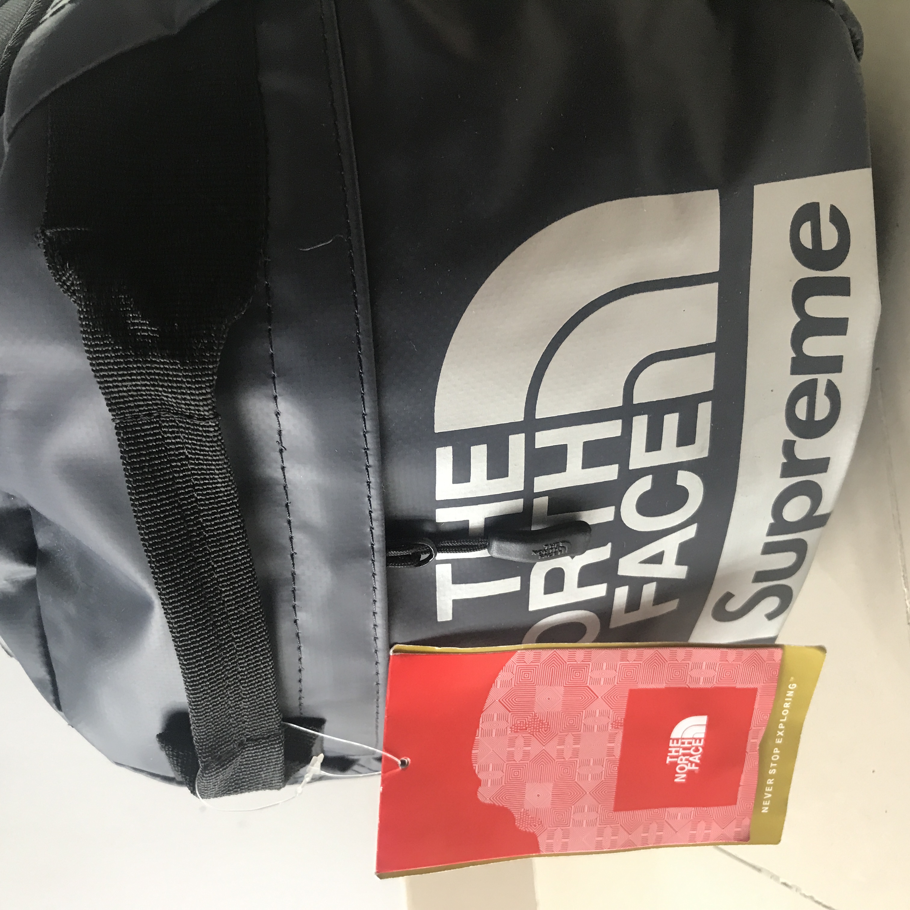 Balo Supreme x The North Face Big Haul