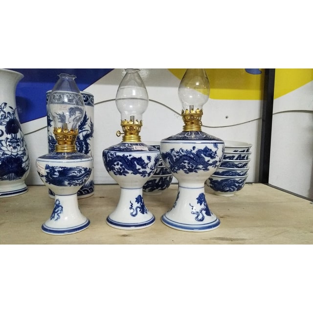 Đèn Thờ Dầu Men Lam ( Gồm Đèn+ Bấc+bóng)