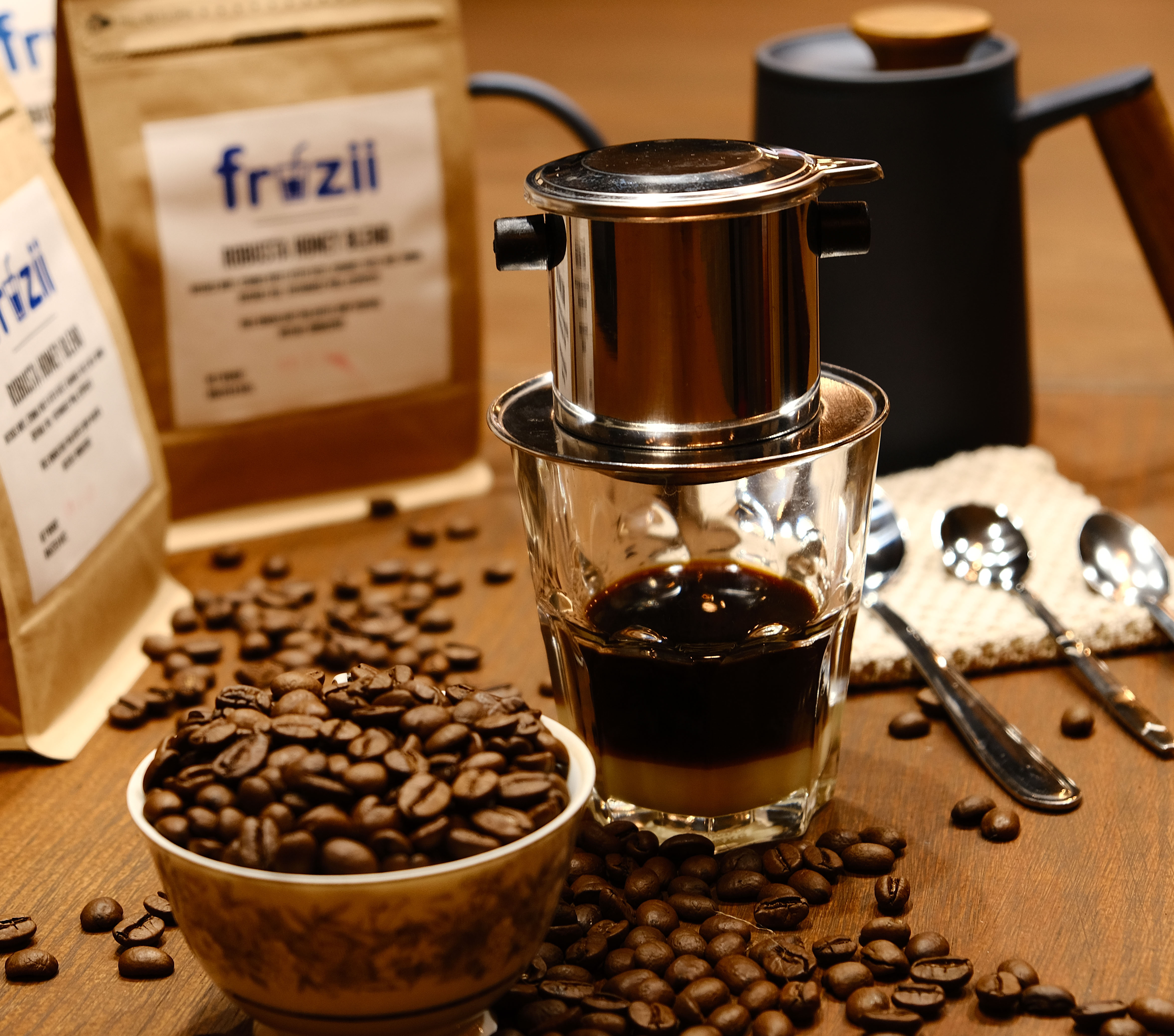 Cà phê hạt rang Robusta honey blend Arabica từ Fruzii