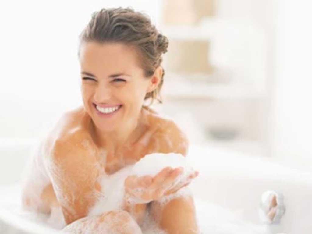 Sữa tắm Hàn Quốc Happy Bath hương lúa mạch chai 900g