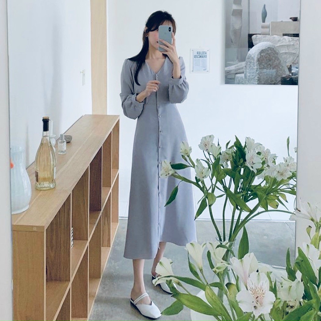 Đầm xám cổ V tay dài nút bọc