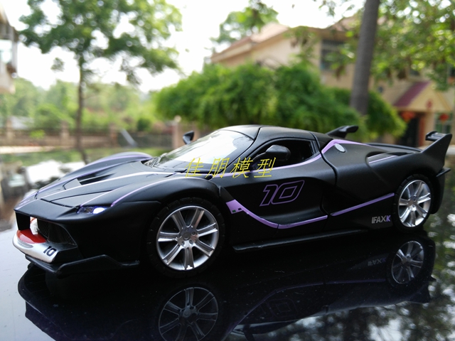 Mô hình xe Ferrari FXX 1:32 DH