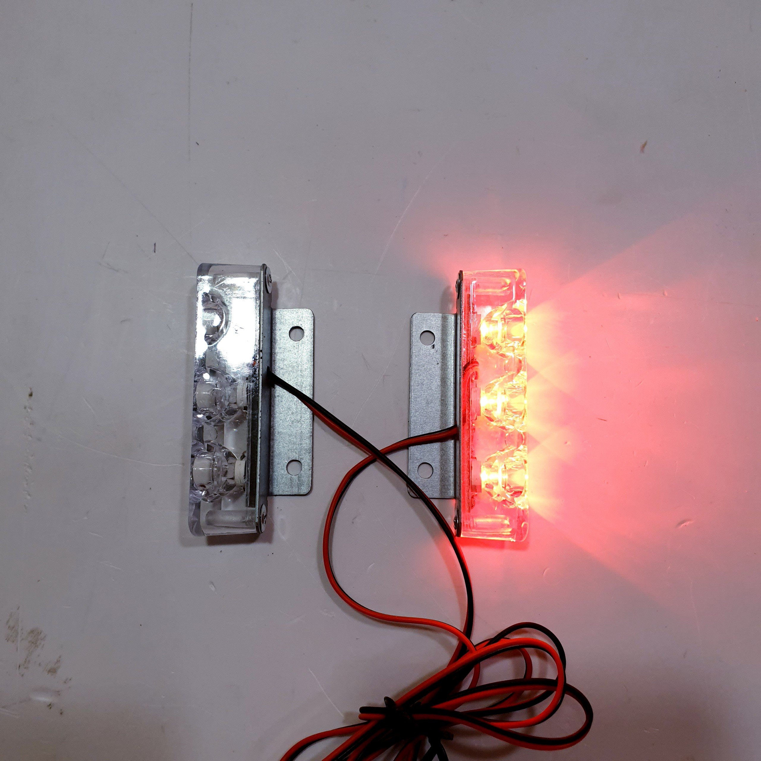 Đèn chớp 3 bóng (1 bộ 2 vỉ led 3 bóng), Đèn Police 3 bóng