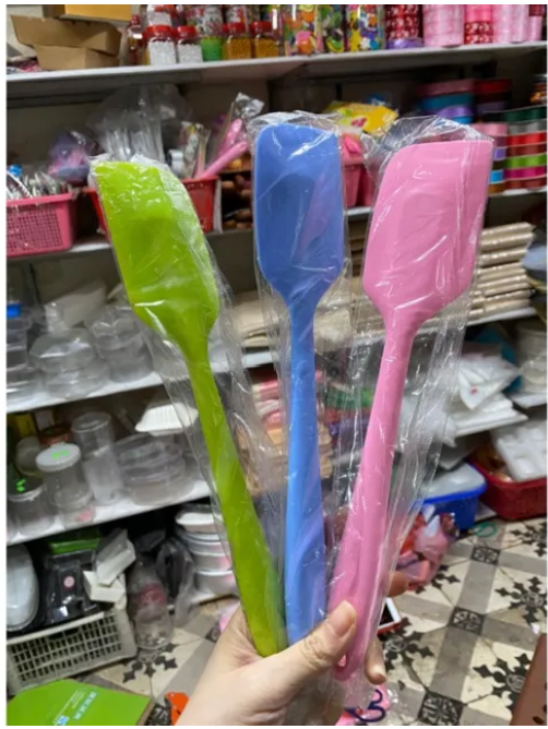 1 phới trộn bột spatula silicon màu sắc 21 hoặc 27cm