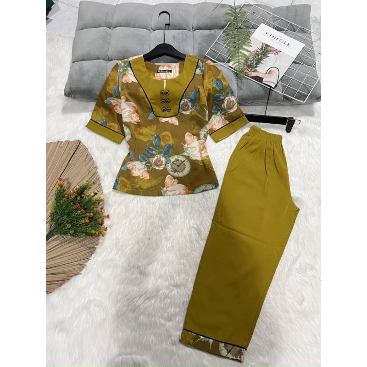 Bộ trυng niên  mặc nhà cho mẹ lụa mango cao cấp