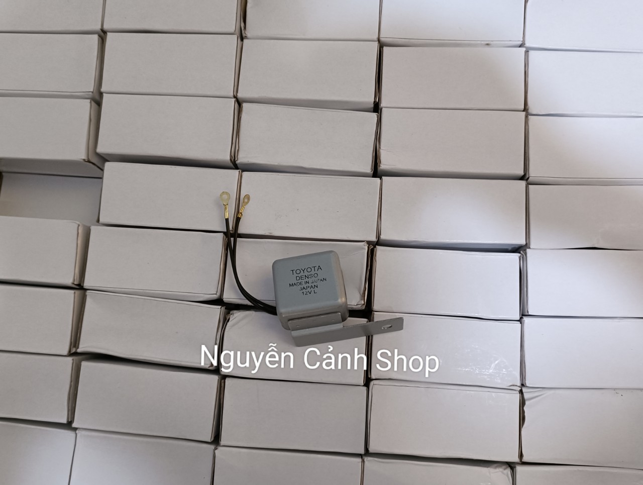 cục chớp xi nhan kêu tính ton