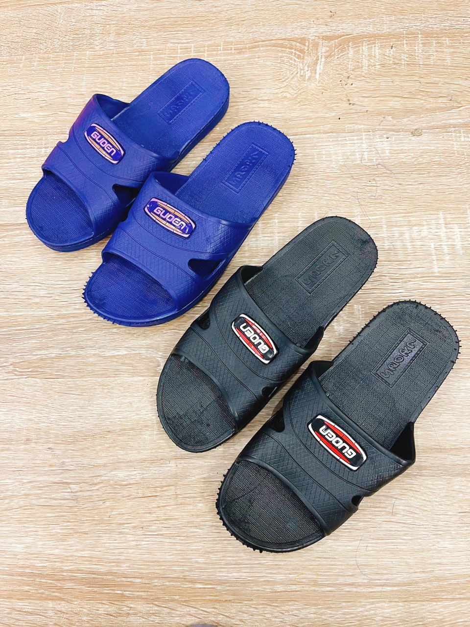 [HCM]Dép nhựa nam quai ngang logo đi trong nhà nhà tắm siêu mềm siêu êm chống trơn - DL048