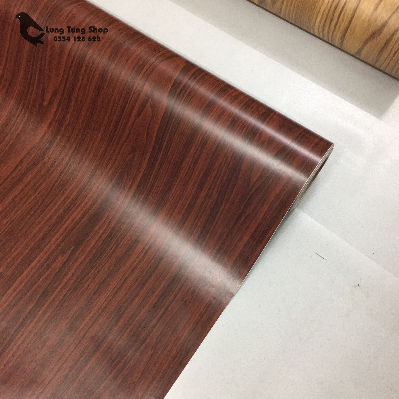 [HCM]Giấy dán tường có keo - decal gỗ nâu đỏ ( khổ 1,2m )