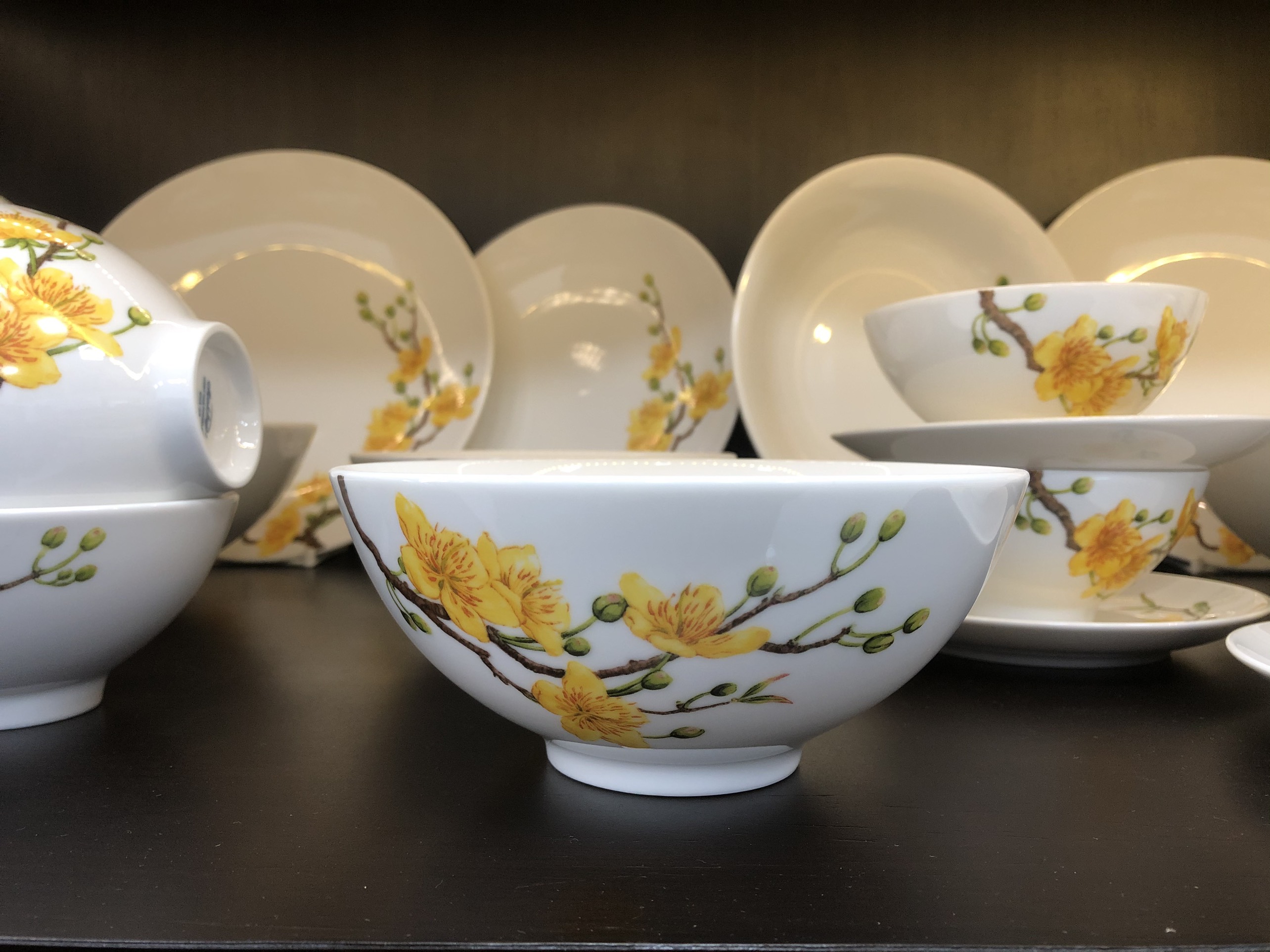 Tô trung Minh Long 15 cm Daisy Hoàng Mai