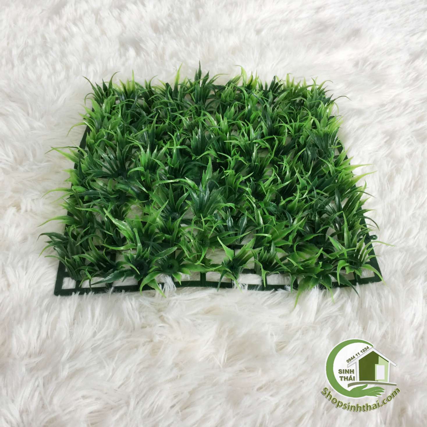 [HCM]Vỉ Cỏ Nhựa Mini 25cm x 25cm.