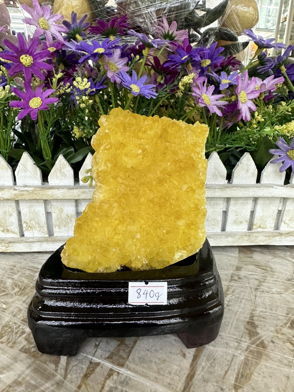 Trụ đá phong thủy tinh thể thạch anh vàng