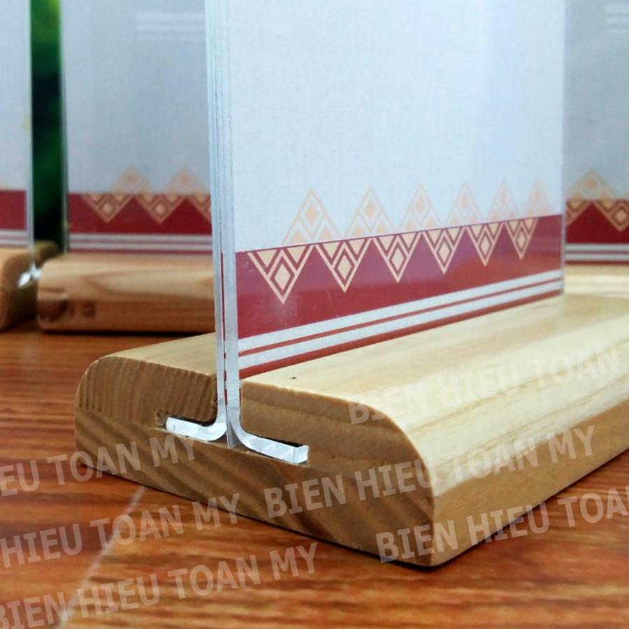 Kệ menu standee  mica đế gỗ kích thước 10x19