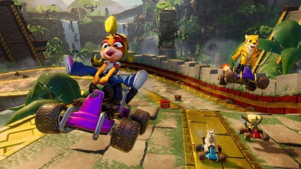 Game Crash Team Racing Nitro-Fueled - Game PS4