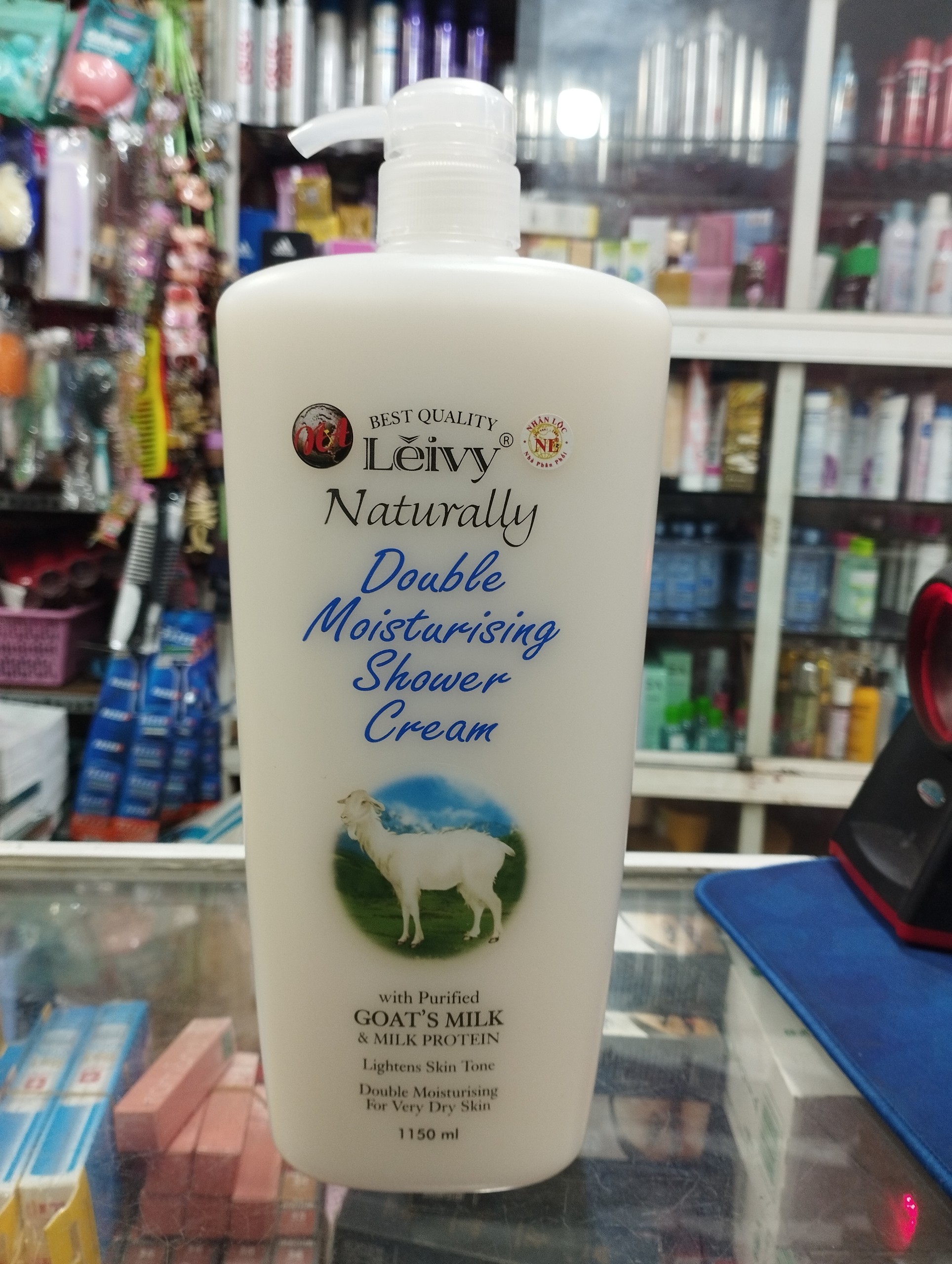 Sữa tắm trắng da, dưỡng ẩm Leivy