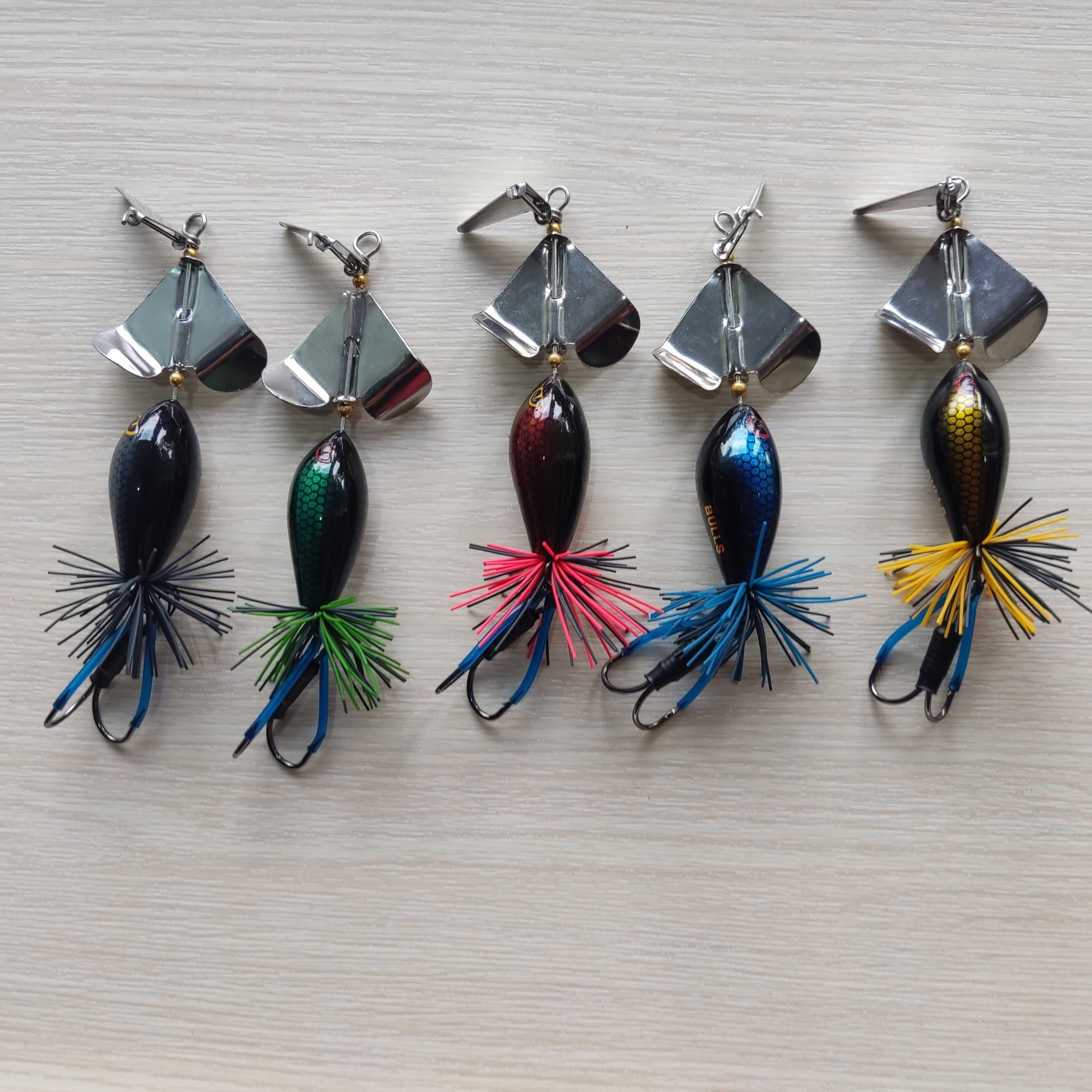 Mồi câu lure nhái BULLs baitbuzz 10cm 25g