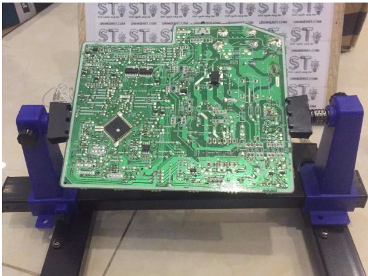 Giá kẹp board mạch loại to