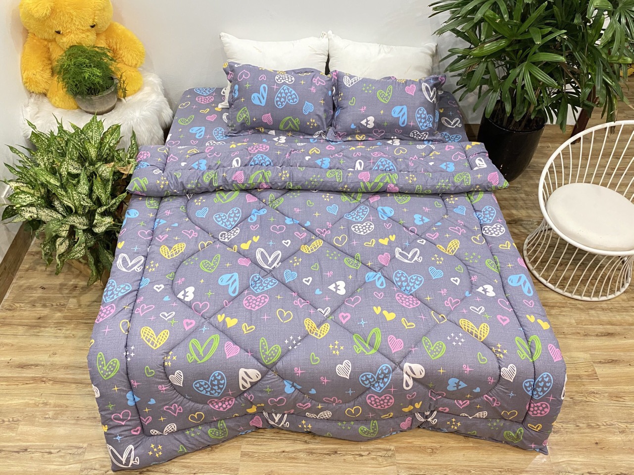 Chăn phao siêu nhẹ cực ấm 1m8x2m mẫu doremon ôm đàn