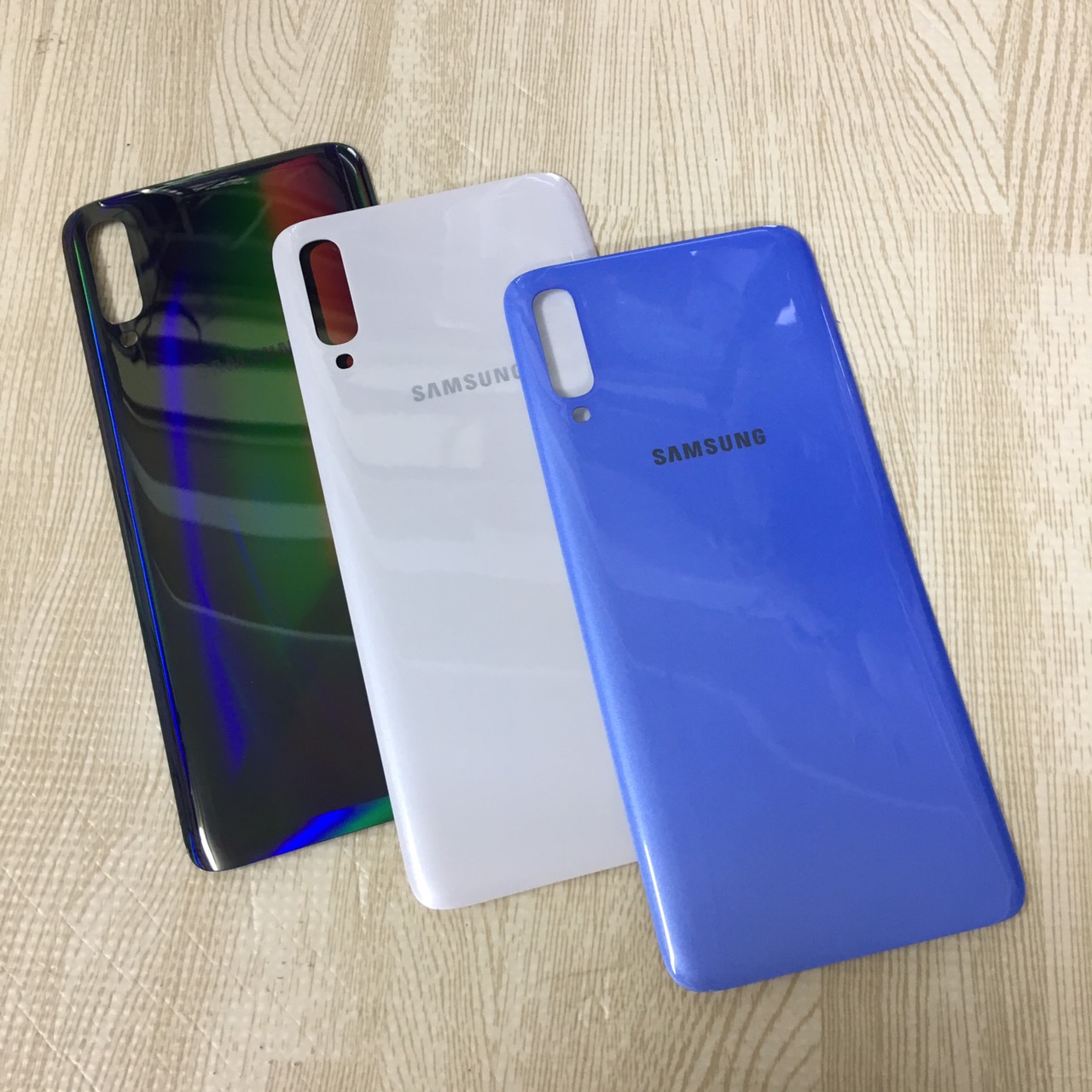 Nắp lưng samsung a70