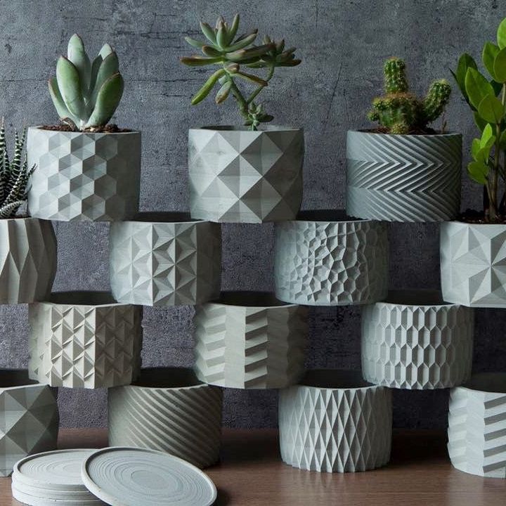 CEMENT POTS