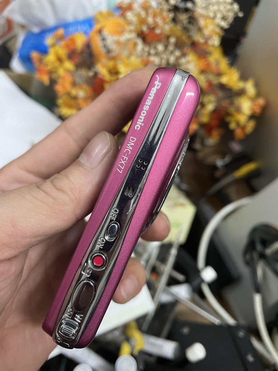 Máy ảnh Lumix DMC FX77 màn hình cảm ứng