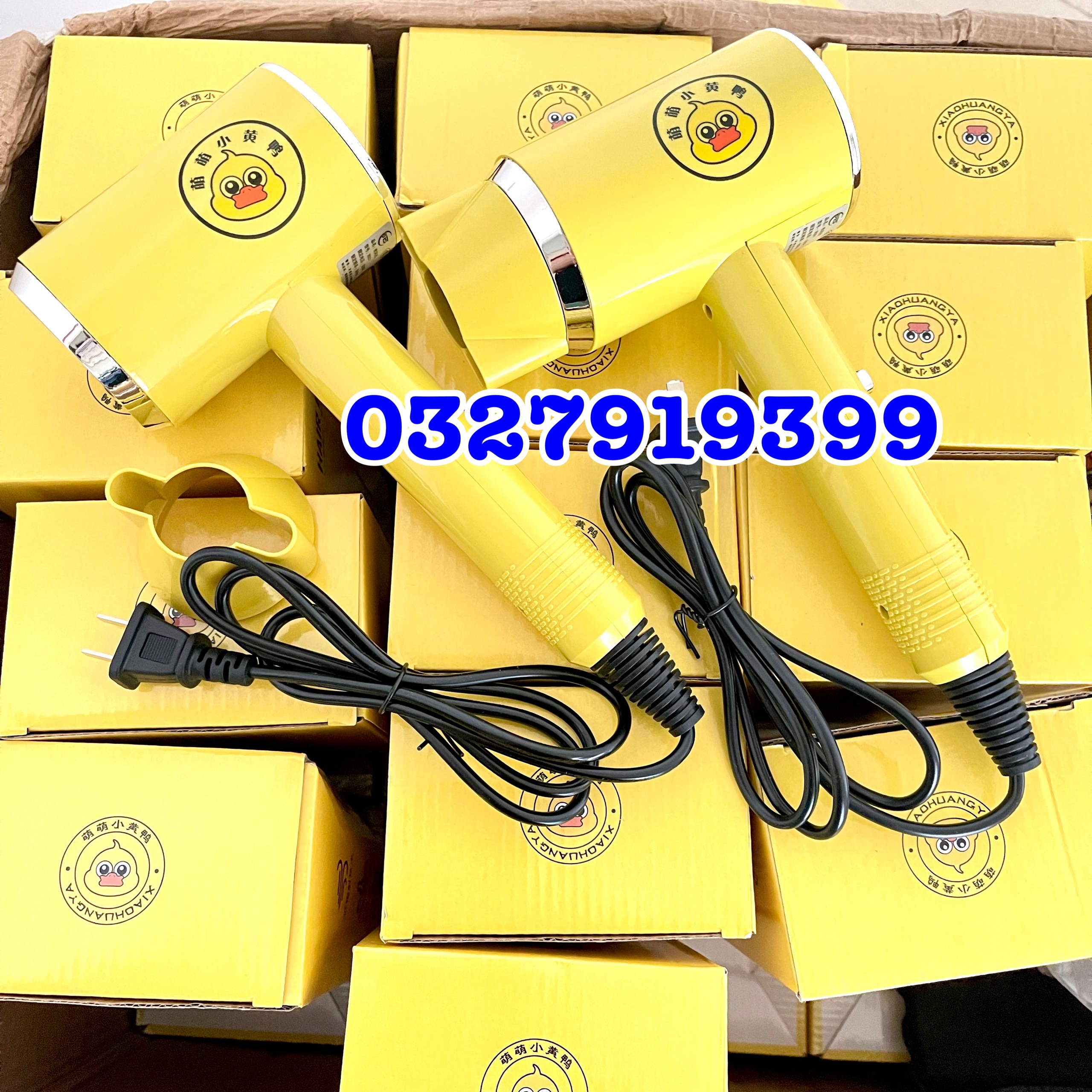 Máy sấy tóc 2 chiều nóng lạnh BB vàng 1800W