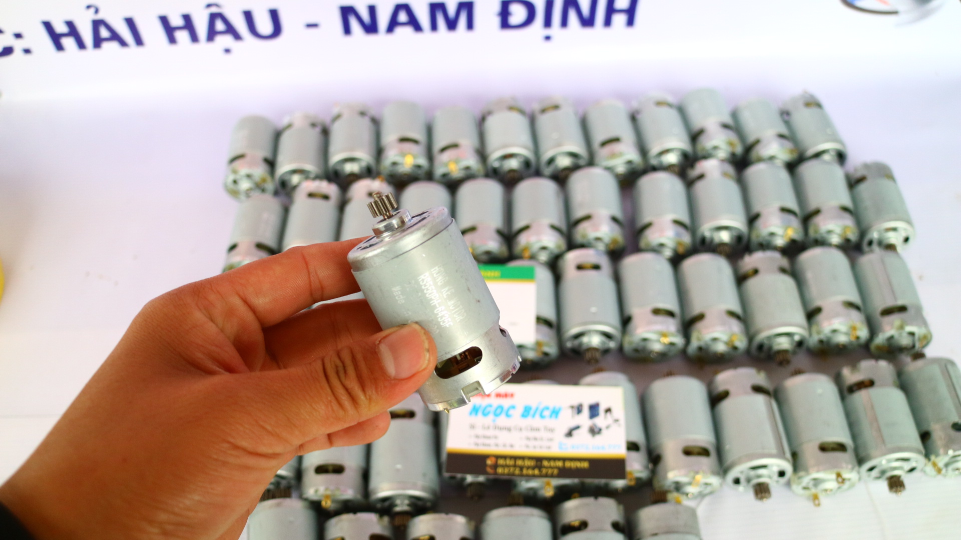 Motor 550 Công Suất Cao Có Sẵn Bánh Chuyên Cho Máy Khoan Pin 12V - 16,8V - 21V