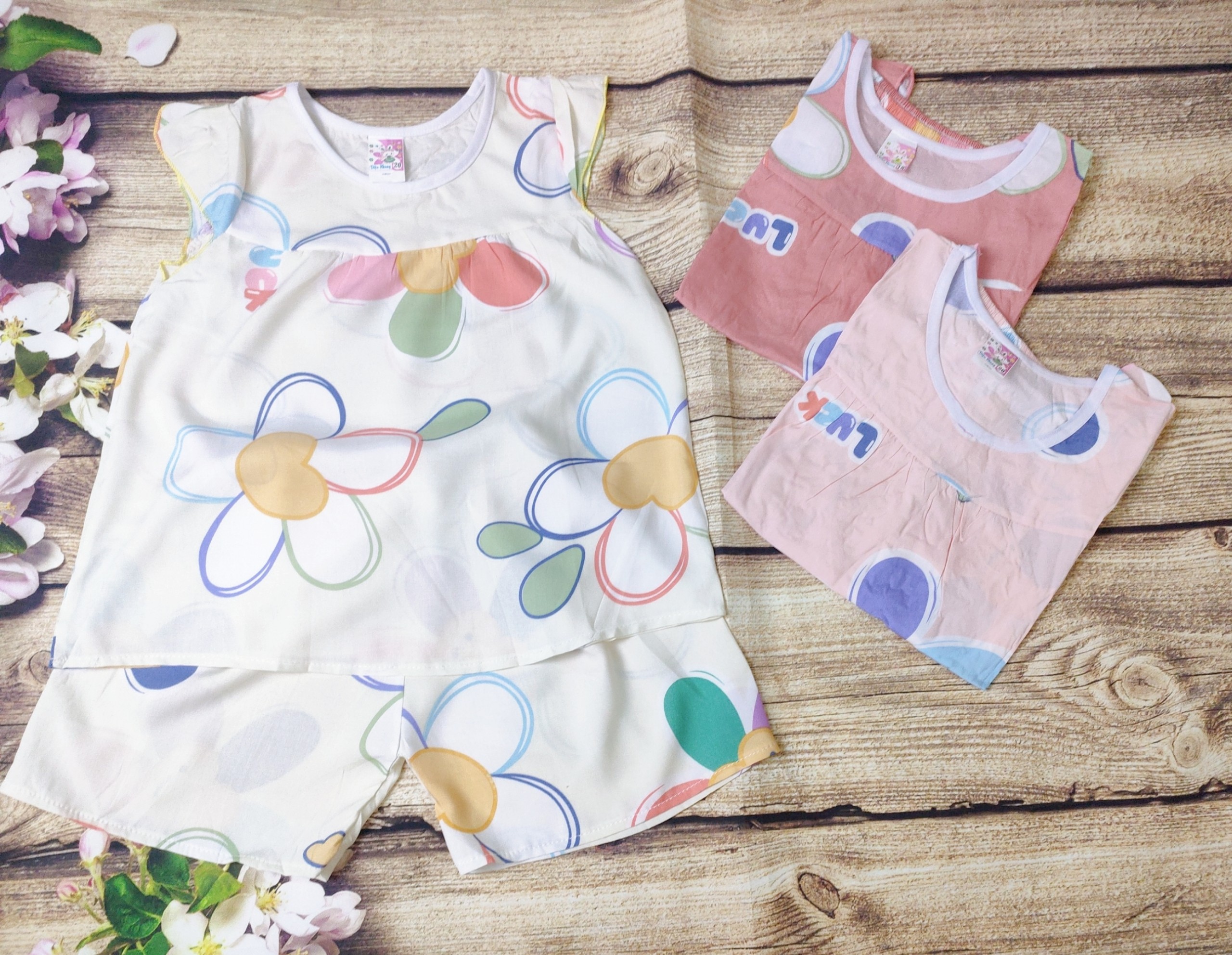Đồ bộ tole cho bé gái từ 14-18kg (giao màu ngẫu nhiên)
