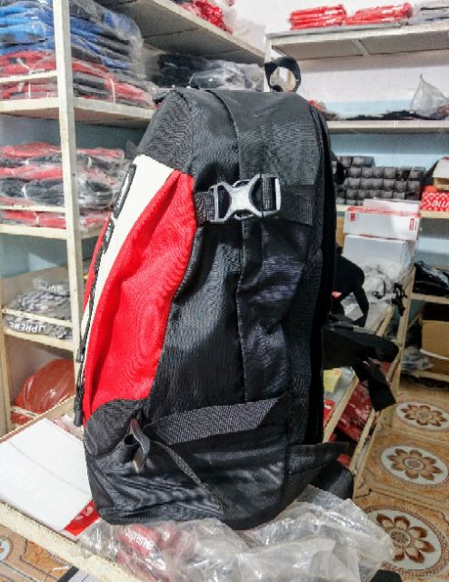Balo Supreme x tnf 2021
