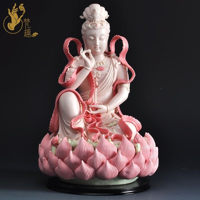 Tượng Phật Bà tọa đài sen