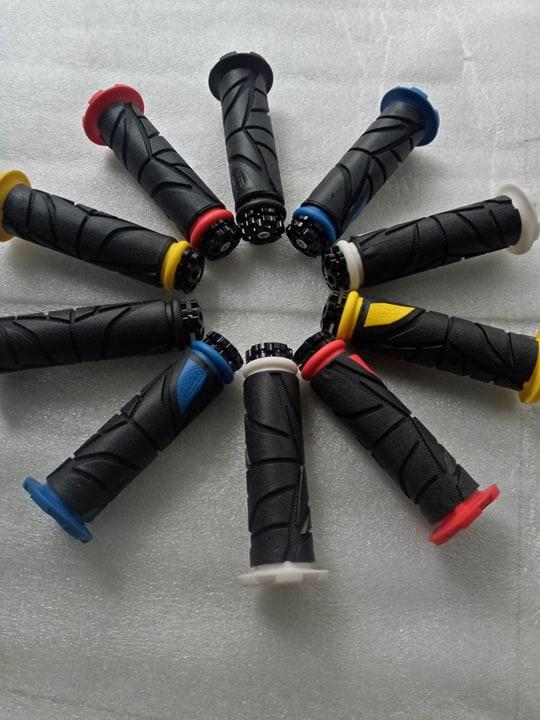 Bao tay .tay cầm spider có gù .lắp nhiều dòng xe