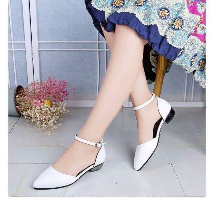 Giày bít mũi da mềm gót cao 3p