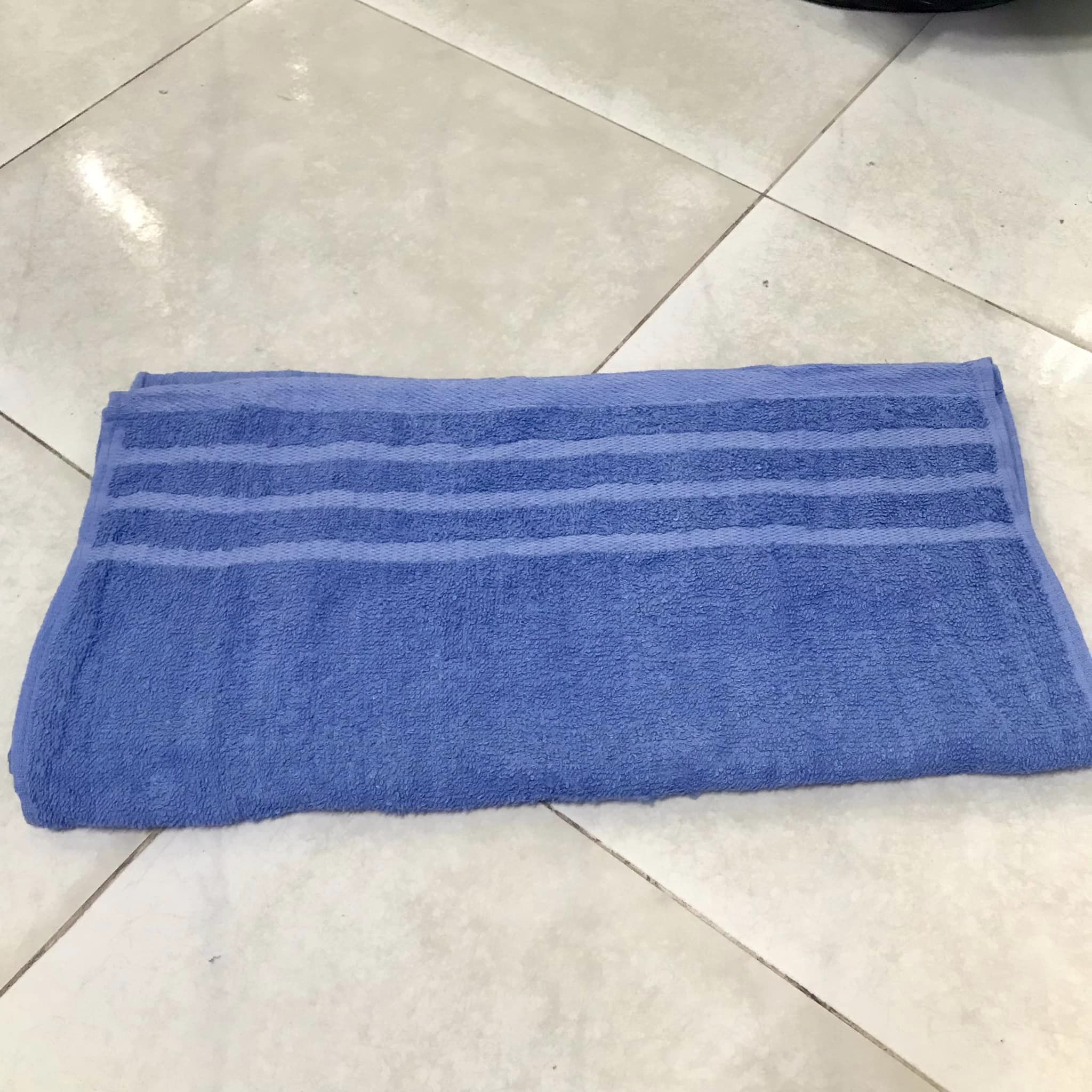 Khăn bông cotton thấm hút tốt, mềm mịn