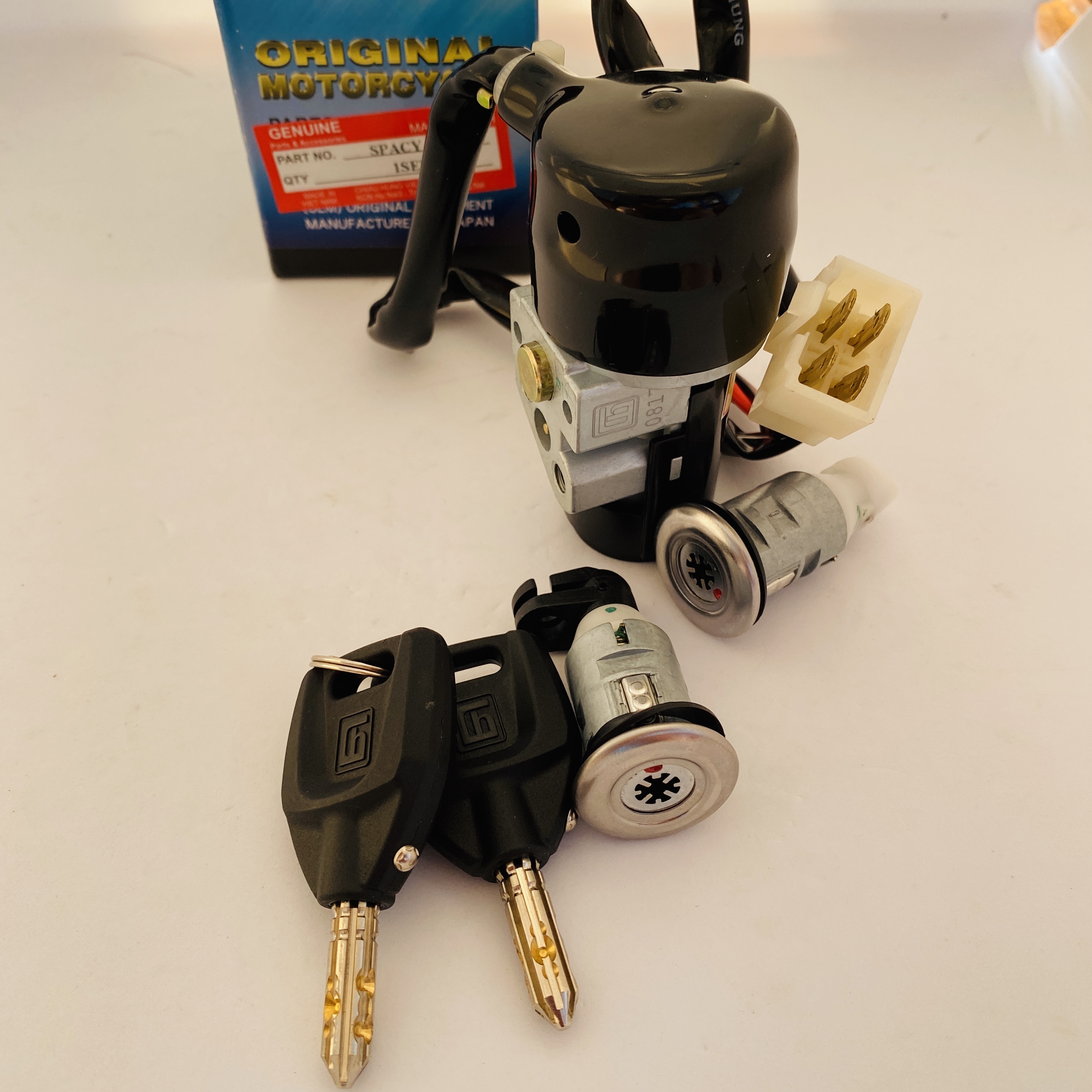 Ổ Khóa 8 cạnh Honda Spacy