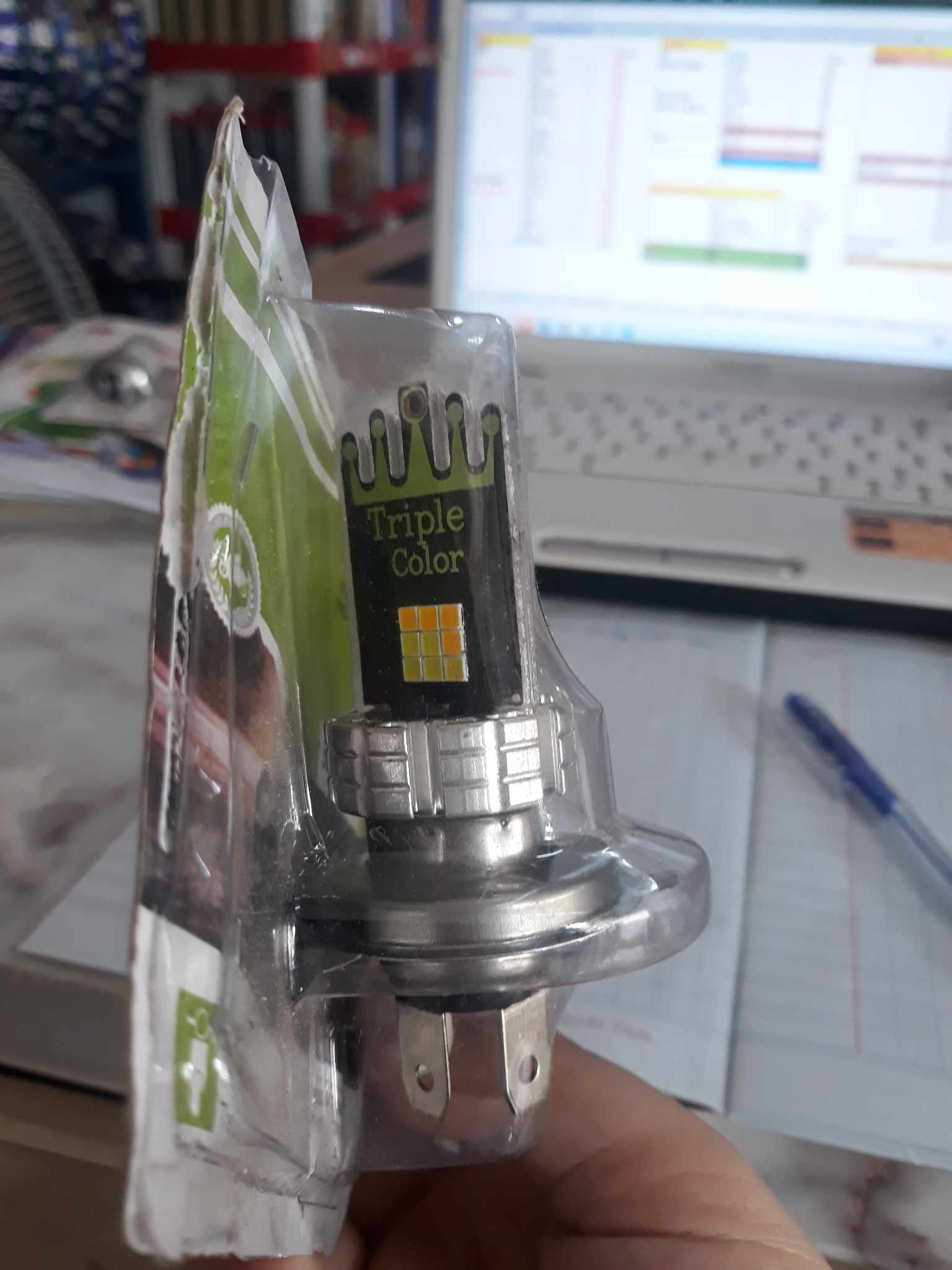 Đèn Led Gương Miện dành cho xe máy RS (3 chân)