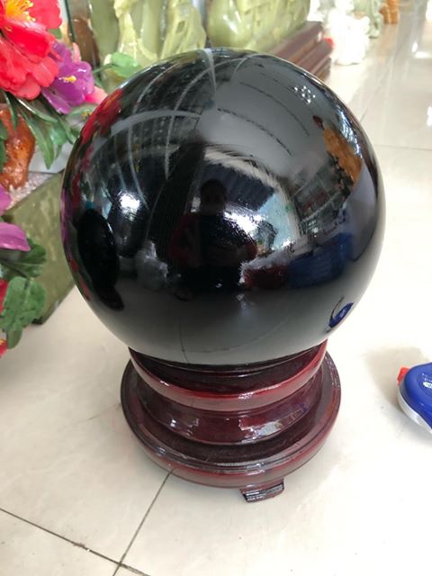 Quả cầu phong thủy đá thạch anh đen - Đường kính 20 cm
